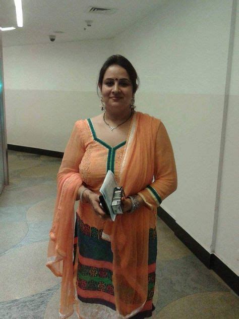 8 Best Aunties Images Women Desi Bhabi India Beauty