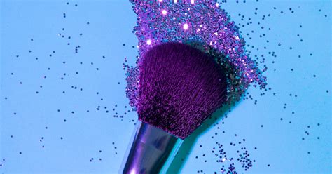 Best Glitter Makeup Ideas For Sparkly Looks All Year