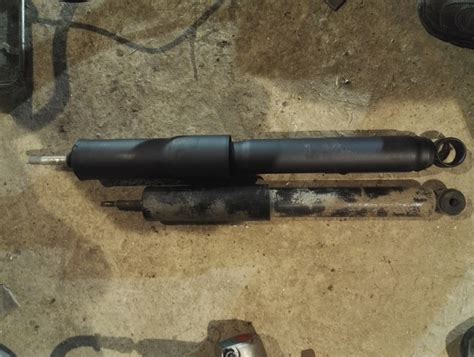 E4058 Амортизатор TOKICO | Запчасти на DRIVE2