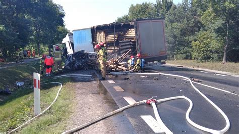 Tragedia Na Drodze Ko O Radomia Samochody Stan Y W P Omieniach