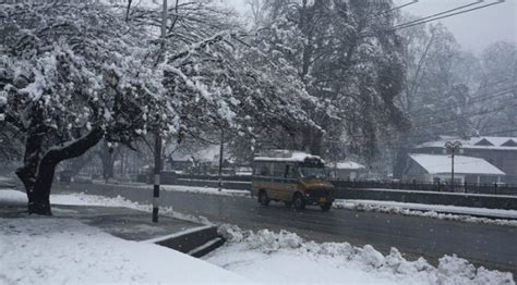 Jandk Weather Srinagar Witnesses Coldest Night Of Season At Minus 62