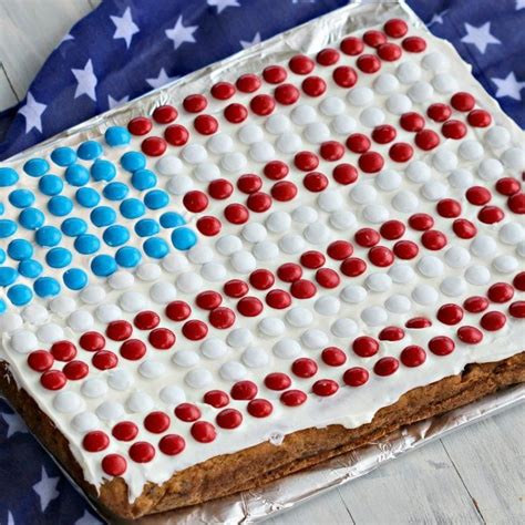 American Flag Cookie Cake Easy 4th Of July Dessert