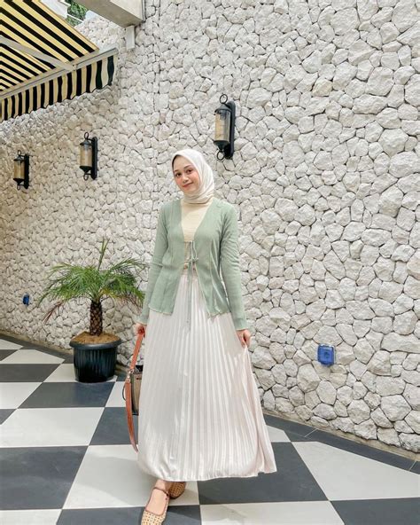 Outfit Rajut Ala Selebgram Hijab