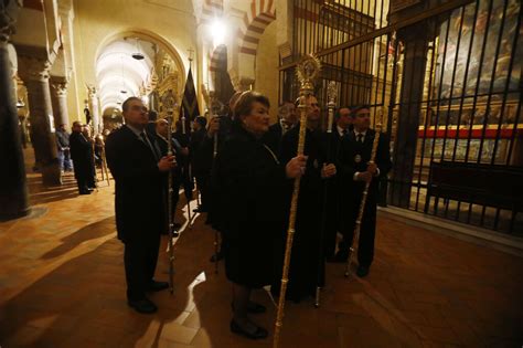 El vía crucis de la Agrupación de Cofradías de Córdoba en imágenes