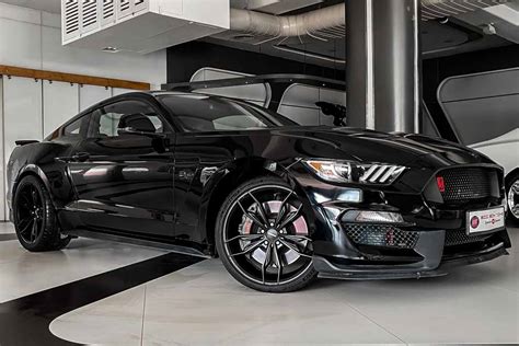 ford mustang gt  sale  india  km driven big boy toyz