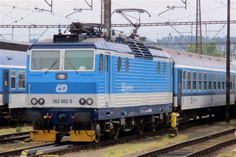 CD 362 002 steht am 16 Mai 2018 in Praha-Smichov. - Hellertal ...