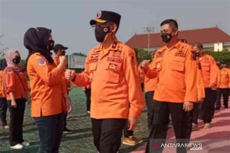 Antisipasi Musim Hujan BPBD Kabupaten Bekasi Distribusikan Logistik