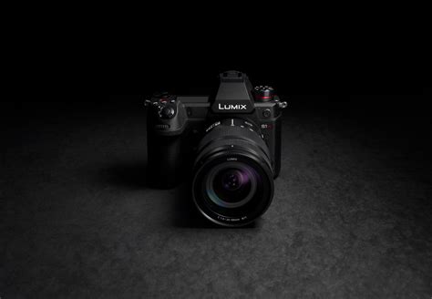 Panasonic unveils the LUMIX S1H, the world's first 6K/24p digital ...