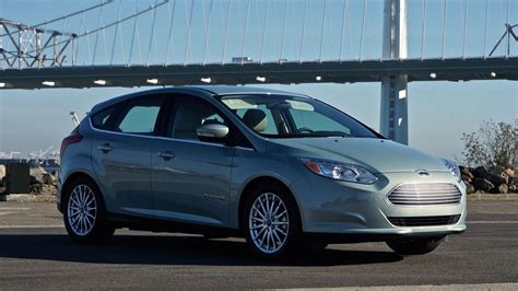 Ford Focus Electric 23 kWh Electric Vehicle Guide