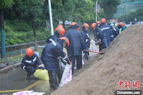 福建暴雨致山体滑坡 森林消防紧急驰援 光明网