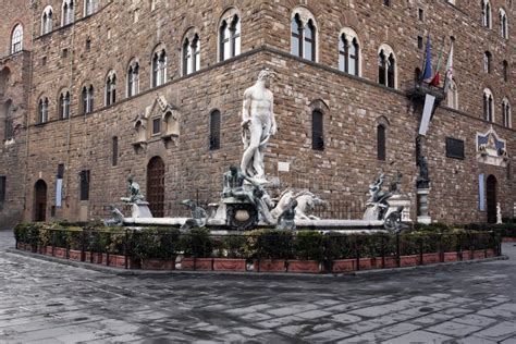 Fountain of Neptune in Piazza Della Signoria Stock Image - Image of ...