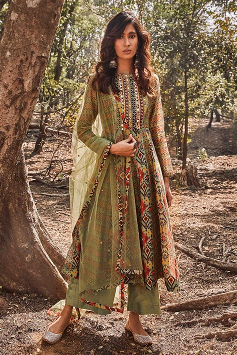 Buy Green Chanderi Silk Round Ikat Print Anarkali Set For Women By