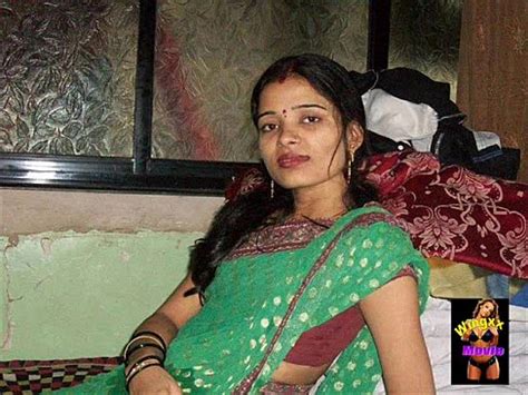 Bhabhi Hot Phone Call Hindi XVIDEOS