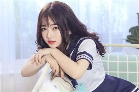 Ngắm vóc dáng mảnh mai của hot girl Hà Thành Tạp chí Doanh Nghiệp Việt Nam