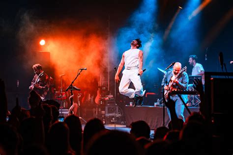 Live Review: Young The Giant - Electric Brixton, London 05/10/2023 ...