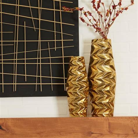 Litton Lane 20 In 15 In Gold Aluminum Metal Geometric Decorative