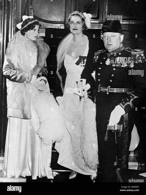 Hot Sexy Clementine Churchill Bikini Pics