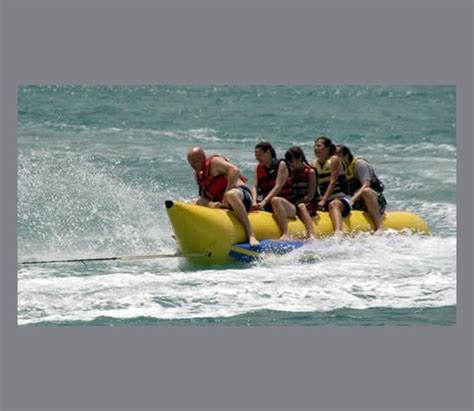 Banana Ride A 8 10 Seater Long Tube Pulled By The Speed Feel The