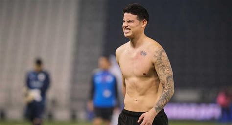 James Rodríguez acabó con molestias físicas tras jugar la fecha FIFA