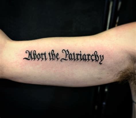 11 Traditional Tattoo Lettering Ideas That Will Blow Your Mind