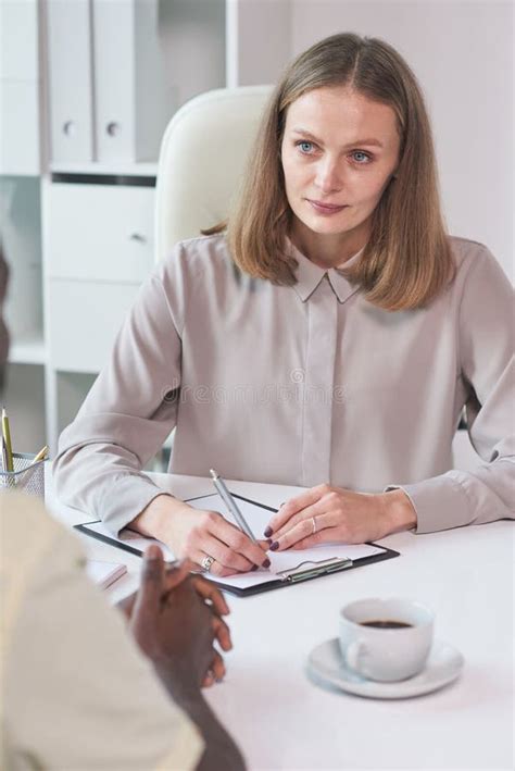 Gerente Hr No Trabalho Foto De Stock Imagem De Equipe 243911956