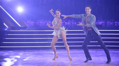 ‘dwts Pro Jenna Johnson Previews Tonights Double Elimination Semi Finals