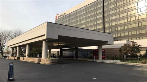 Marriott Newark Airport Parking at EWR - Affordable & Convenient ...