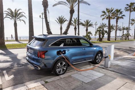 Essai Kia Sorento Hybride Rechargeable Tonnes De Confort