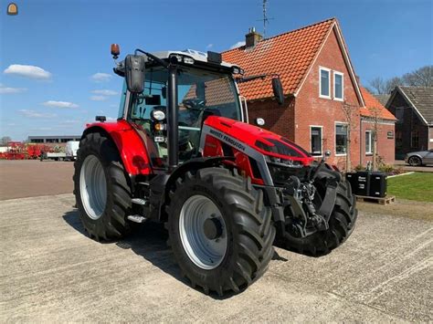 Massey Ferguson S Dyna Efficient Wegenbouw Be