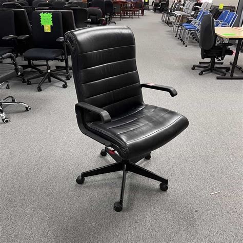 Knoll Sapper Chair Executive Or Conference In Black Leather Office