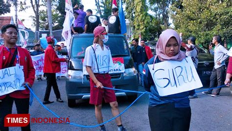 Aliansi Bem Se Jatim Suarakan Masalah Kriminalisasi Di Dunia Pendidikan