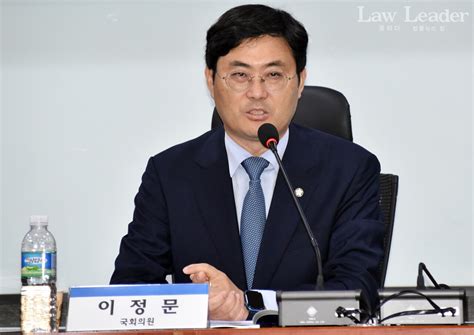 이정문 ‘대한민국 헌정대상 수상“초심 잃지 않고 국민 위한 정치”