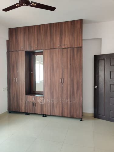 Aditya Dwarkamai Kondapur Rent WITHOUT BROKERAGE Semi Furnished 3 BHK