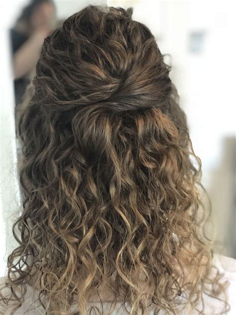 Half Up Half Down Natural Curls Acconciature Naturali Idee Per