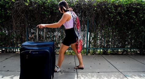 Photos: Dorm move-in on University of Arizona campus