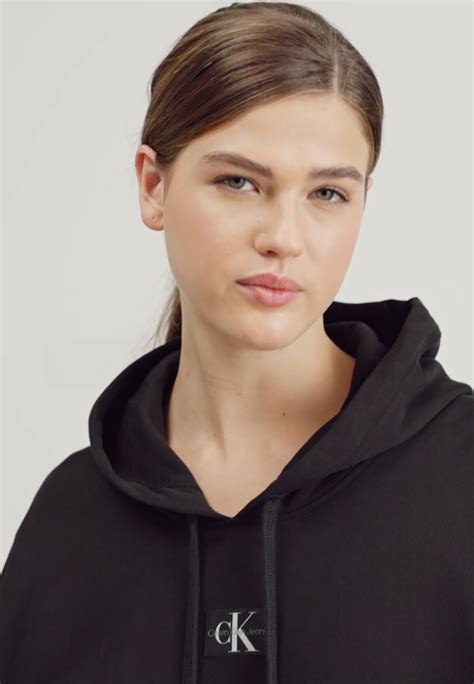 Calvin Klein Jeans Label Oversized Hoodie Sweatshirt Black Zalando Ie