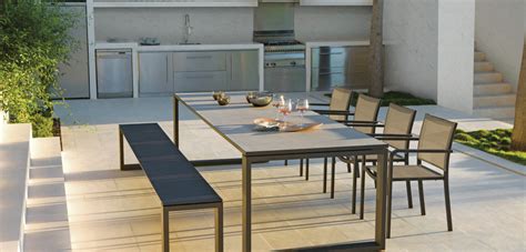 Outdoor Dining Furniture Ideas