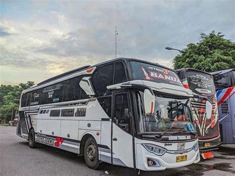 Foto Bus Sudiro Tungga Jaya Putih Jadwal Dan Tarif Bus