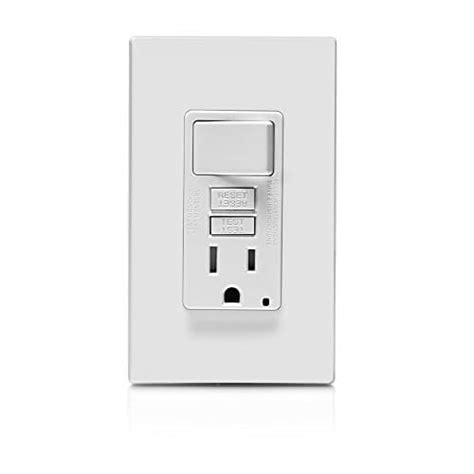 Leviton Gfsw W Self Test Smartlockpro Slim Gfci Combination Switch