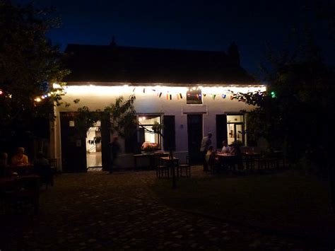 Un Peu Gay Dans Les Coings La Ferme Aux Chicons Geuzenberg Evere