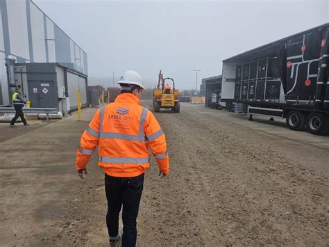 Warehouse concrete floor slabs in Kettering, Northamptonshire - Level