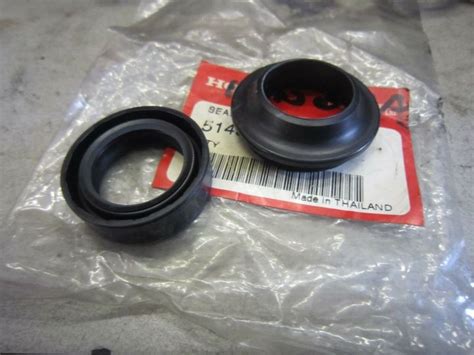 Original Honda Front Fork Oil Seal Set Pc Dust Seal Pc Oil Seal