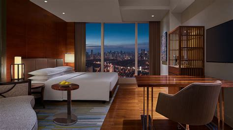 5 Star Luxury Hotels in Makati | Grand Hyatt Manila