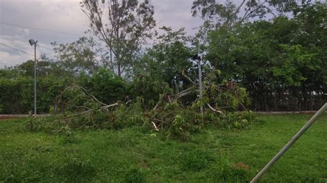 A Gazeta Ventania Assusta Moradores E Provoca Estragos Em Colatina