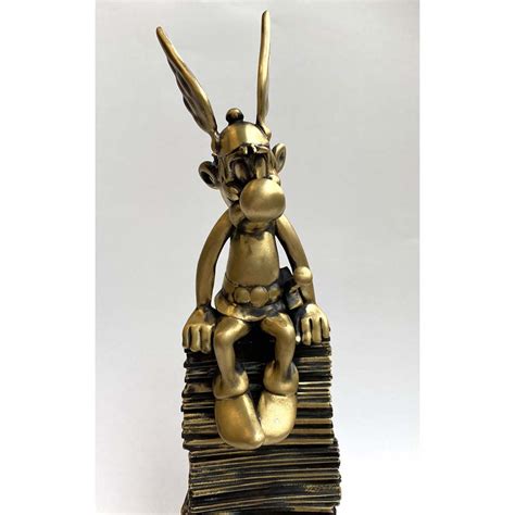 Figurine Pixi bronze Astérix Idéfix pile d albums Figurines