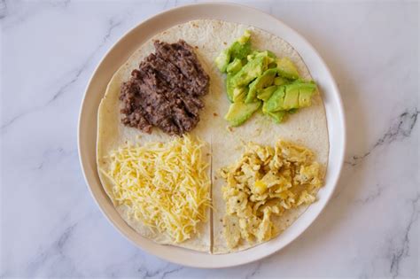 Tortilla Breakfast Wrap – Vegetarian (TikTok Fold Video)