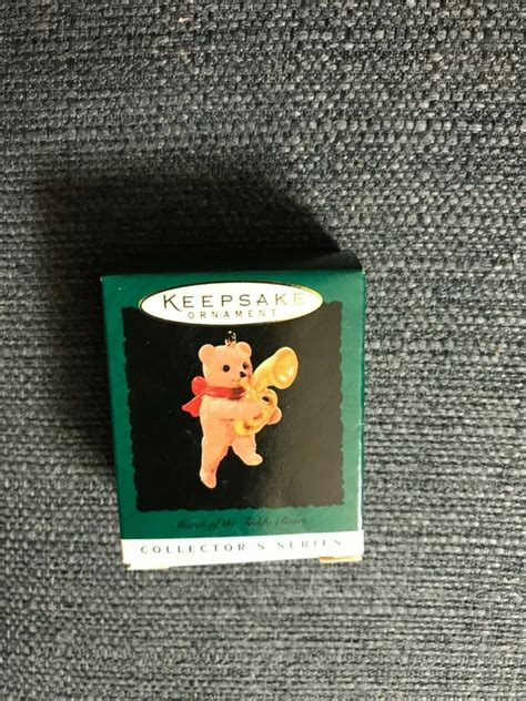 New New Hallmark March Of The Teddy Bears Miniature Christmas