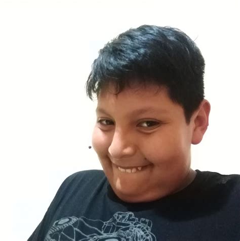 Niño del oxxo ecuatoriano