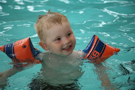 Images Gratuites Mer Eau Jouer Garçon Vacances Des Loisirs