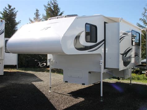 2016 New Host Mammoth Truck Camper in Washington, WA | recreationalvehiclemarket.com